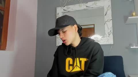 Snapshot of camillo_virgil chatting on 09-20-25, 10:38 Camillo Virgil online show from 09-20-25, 10:38