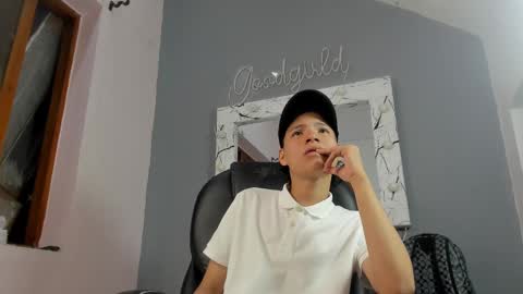 Snapshot of camillo_virgil chatting on 09-30-25, 10:53 Camillo Virgil online show from 09-30-25, 10:53