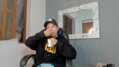 Snapshot of camillo_virgil chatting on 10-01-25, 10:43 Camillo Virgil online show from 10-01-25, 10:43