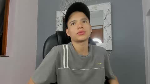 Snapshot of camillo_virgil chatting on 10-03-25, 10:56 Camillo Virgil online show from 10-03-25, 10:56