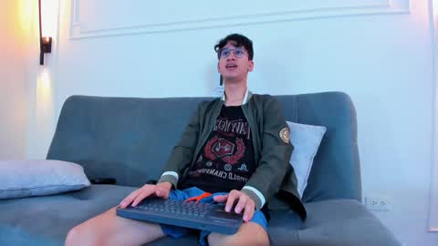 Snapshot of camilo_stark chatting on 11-09-25, 03:05 Camilo online show from 11-09-25, 03:05