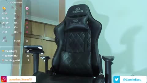 Snapshot of camilobass_ chatting on 01-10-25, 03:39 Camilo Bass online show from 01-10-25, 03:39