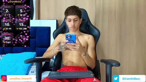 Snapshot of camilobass_ chatting on 11-11-25, 12:10 Camilo Bass online show from 11-11-25, 12:10