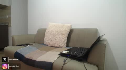 camiloinlive online show from 10-25-25, 02:35