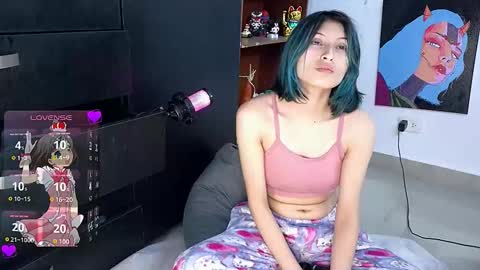 Snapshot of camilonrilli chatting on 02-08-26, 02:15 Cami online show from 02-08-26, 02:15