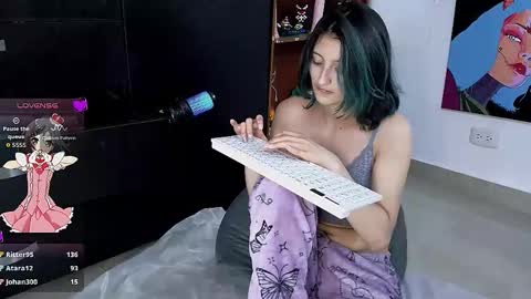 Snapshot of camilonrilli chatting on 02-20-26, 07:21 Cami online show from 02-20-26, 07:21