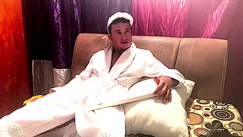 camivaron online show from 02-06-25, 05:14