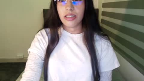Snapshot of camivelvet chatting on 08-04-26, 08:44 Camila online show from 08-04-26, 08:44