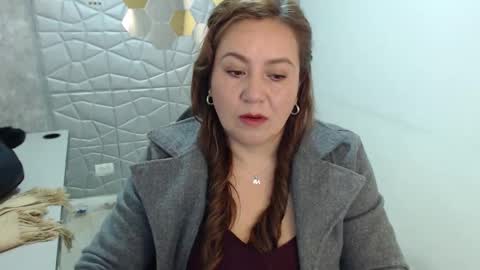 camixxx_m online show from 01-17-26, 02:00