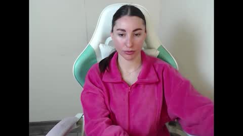 Snapshot of cammila_horn chatting on 04-22-26, 05:32 cammila horn online show from 04-22-26, 05:32