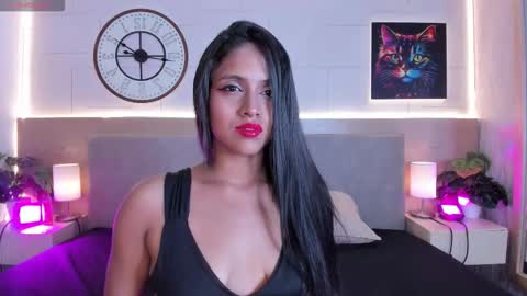 Camila online show from 11-10-25, 07:35