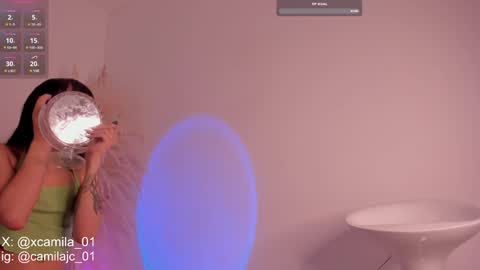 Laura Camila online show from 12-14-24, 06:52