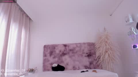 Laura Camila online show from 01-12-25, 08:57