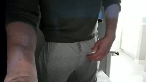 Snapshot of cammyman6900 chatting on 04-30-26, 03:57 cammyman6900 online show from 04-30-26, 03:57