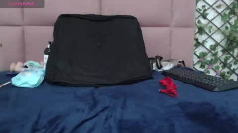 Snapshot of camturbery chatting on 02-10-25, 09:04 camturbery online show from 02-10-25, 09:04