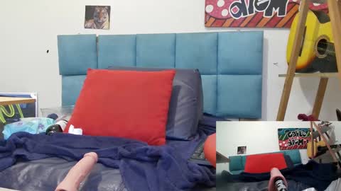 Snapshot of camturbery chatting on 02-20-25, 10:04 camturbery online show from 02-20-25, 10:04