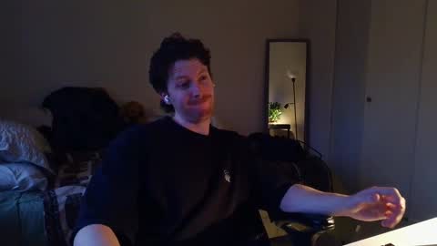 Devon online show from 02-28-25, 01:47