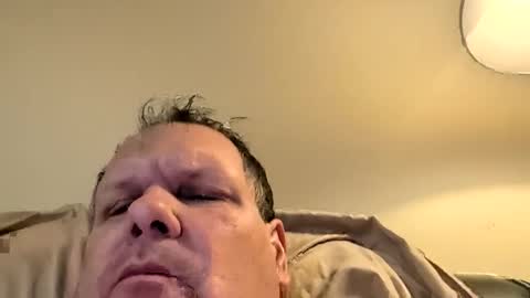 canadienexplosion online show from 10-19-25, 07:25