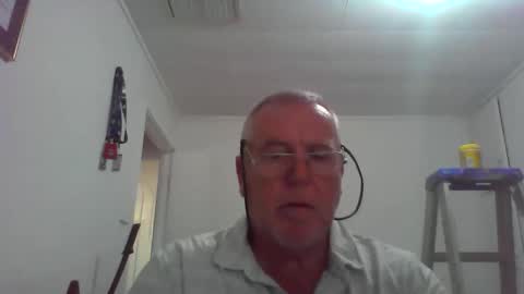 Snapshot of canberian chatting on 04-29-26, 01:43 Canberian online show from 04-29-26, 01:43