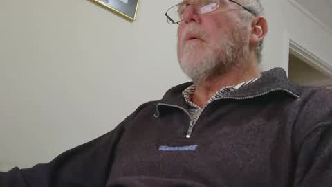 Snapshot of canberian chatting on 05-26-26, 01:12 Canberian online show from 05-26-26, 01:12