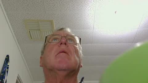 Snapshot of canberian chatting on 06-12-26, 12:09 Canberian online show from 06-12-26, 12:09