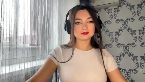 Kate online show from 11-12-25, 08:37