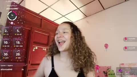 Snapshot of candase_ chatting on 05-17-26, 11:34 Candase online show from 05-17-26, 11:34