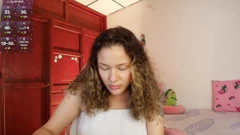 Snapshot of candase_ chatting on 06-01-26, 07:26 Candase online show from 06-01-26, 07:26