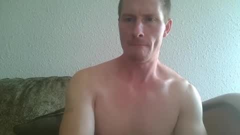 Snapshot of candianman86 chatting on 07-17-26, 03:29 candianman86 online show from 07-17-26, 03:29