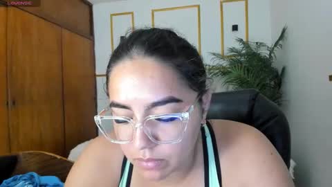 Snapshot of candiapole chatting on 05-19-26, 01:06 Candy online show from 05-19-26, 01:06