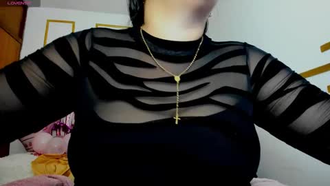Snapshot of candiapole chatting on 05-20-26, 02:12 Candy online show from 05-20-26, 02:12