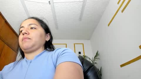 Snapshot of candiapole chatting on 05-26-26, 01:07 Candy online show from 05-26-26, 01:07