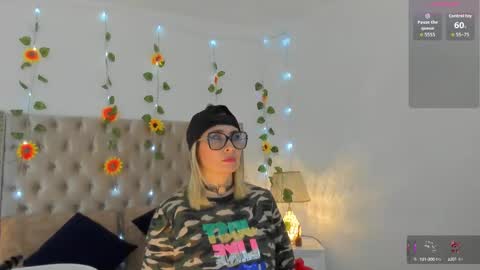 Candie  online show from 10-05-25, 03:21