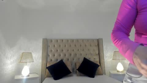 Snapshot of candiegilson__ chatting on 12-14-25, 01:49 Candie online show from 12-14-25, 01:49