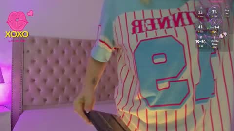 Snapshot of candiegilson__ chatting on 01-19-26, 11:25 Candie online show from 01-19-26, 11:25