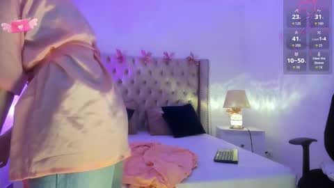 Candie  online show from 03-25-26, 11:27