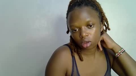 Snapshot of candiemaya chatting on 04-21-26, 09:59 candiemaya online show from 04-21-26, 09:59