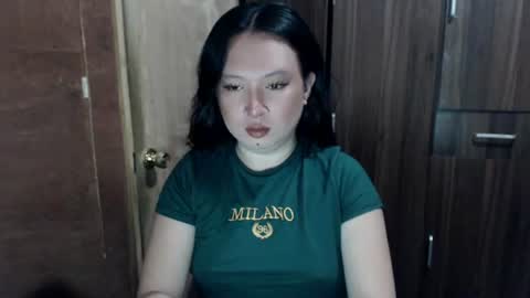 Snapshot of candiiice18 chatting on 06-18-26, 06:24 candiiice18 online show from 06-18-26, 06:24