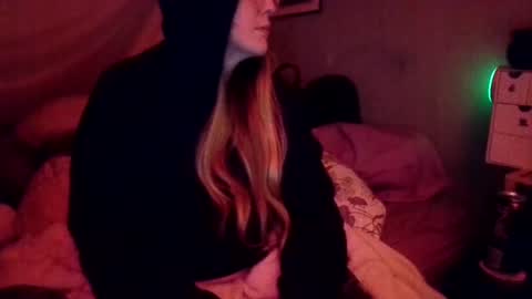 Candi online show from 12-02-25, 09:25