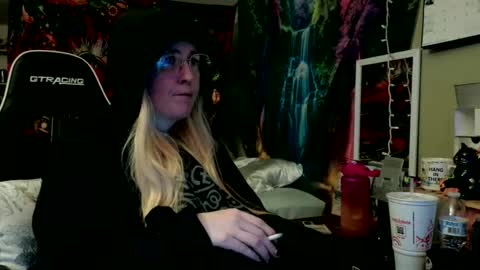 Snapshot of candismiths chatting on 06-10-26, 01:21 Candi online show from 06-10-26, 01:21
