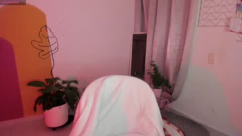 Snapshot of candy__rosee chatting on 12-10-24, 01:54 online show from 12-10-24, 01:54