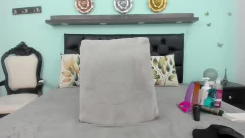 candy_big_tits18 online show from 01-10-26, 12:34