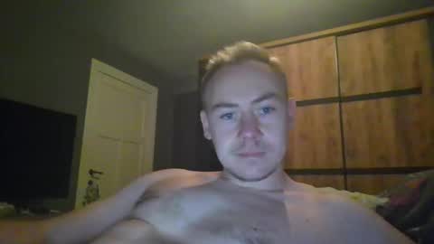 candy_boy_xoxo online show from 11-19-25, 05:35