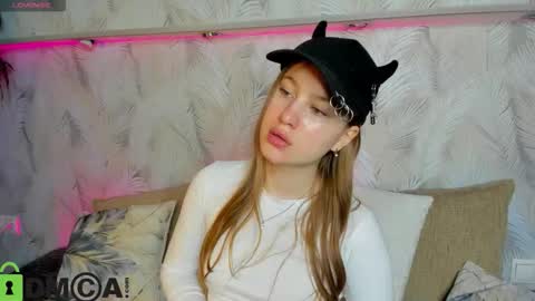 Candy online show from 09-27-25, 04:17