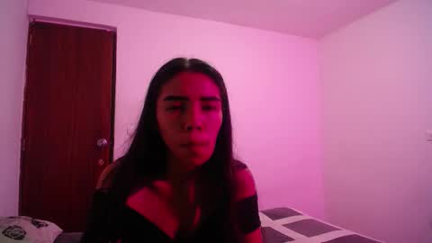 Candy  Grey online show from 10-20-25, 04:24