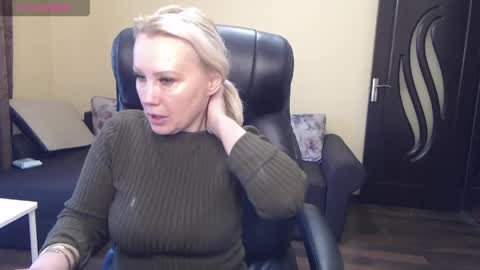 Snapshot of candy_hellenx chatting on 04-01-26, 07:20 candy_hellenx online show from 04-01-26, 07:20