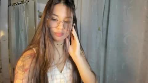 Snapshot of candy_hes chatting on 09-19-25, 11:16 Nickol online show from 09-19-25, 11:16