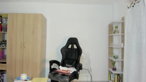 Nickol online show from 01-09-26, 09:16