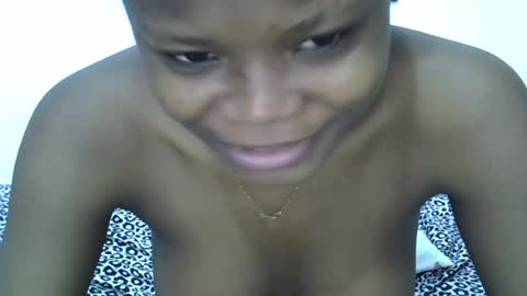 Snapshot of candy_lisah chatting on 06-18-26, 11:36 Lisa online show from 06-18-26, 11:36