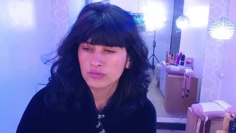 Snapshot of candy_lux_ chatting on 01-11-25, 08:43 Candy online show from 01-11-25, 08:43
